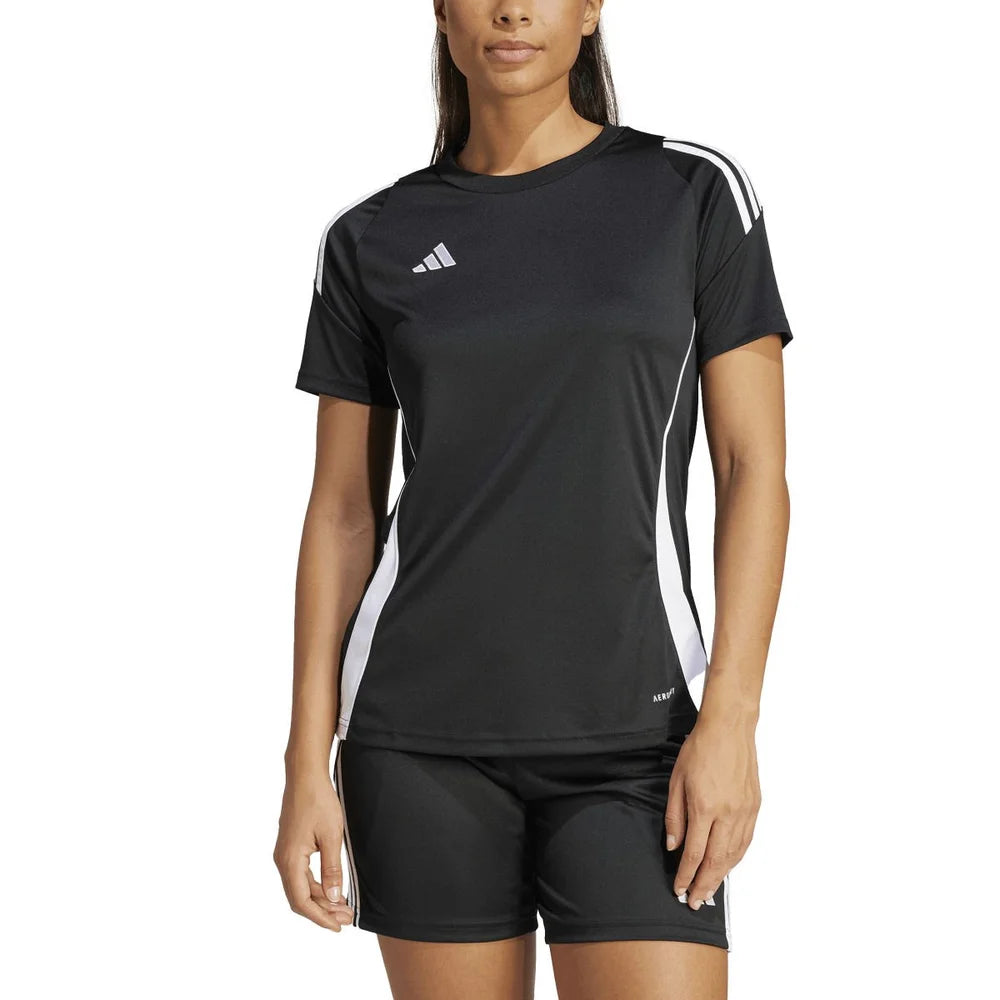Adidas T-shirt Woman - (flere farver)